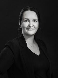 Henna Bothas, asianajoassistentti, Asianajotoimisto Tempo, Tampere