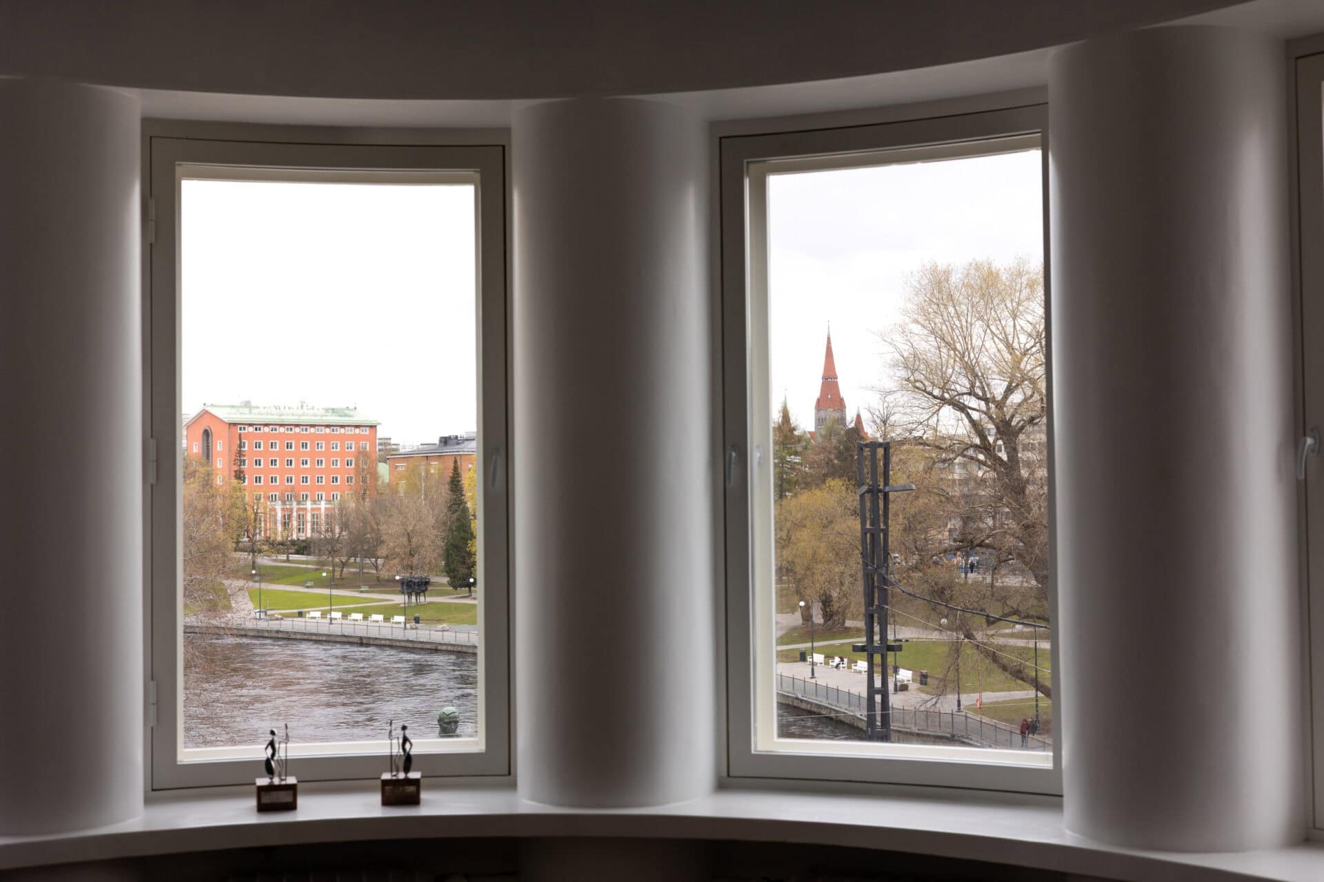 Ikkunanäkymä joelle Asianajajat Tempo, Tampere